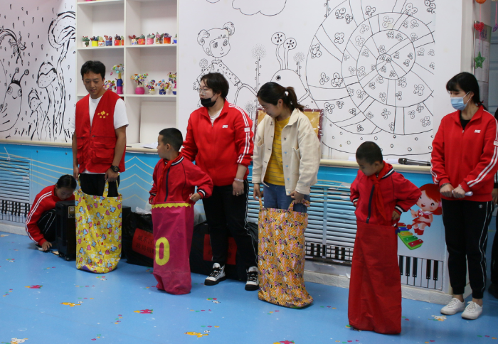 青海福彩组织开展“关爱孤独症儿童”温暖行动1