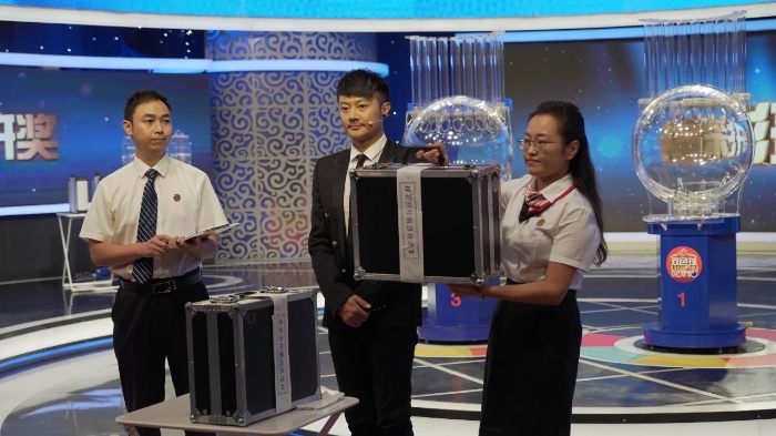 《为幸福喝彩》8