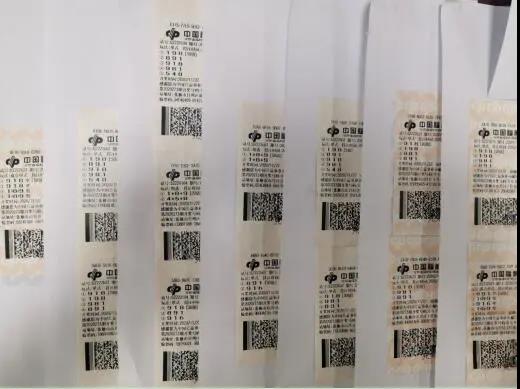 张掖彩民独揽3D奖金32.7万元