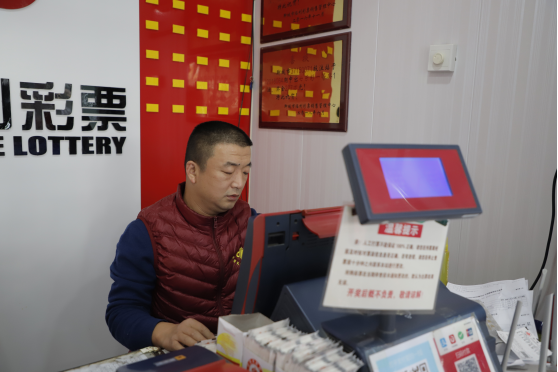 卖彩票就是靠诚信3