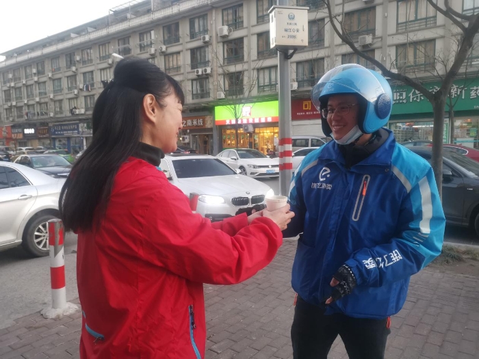 爱心驿站送温情 一杯姜茶暖人心2